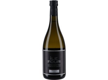 * île Four Pure Premium Sake 1 x 72 cl